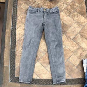 american eagle gray cropped jeans size 0